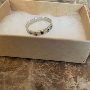 Unisex silver / sapphire star ring, size 8.5